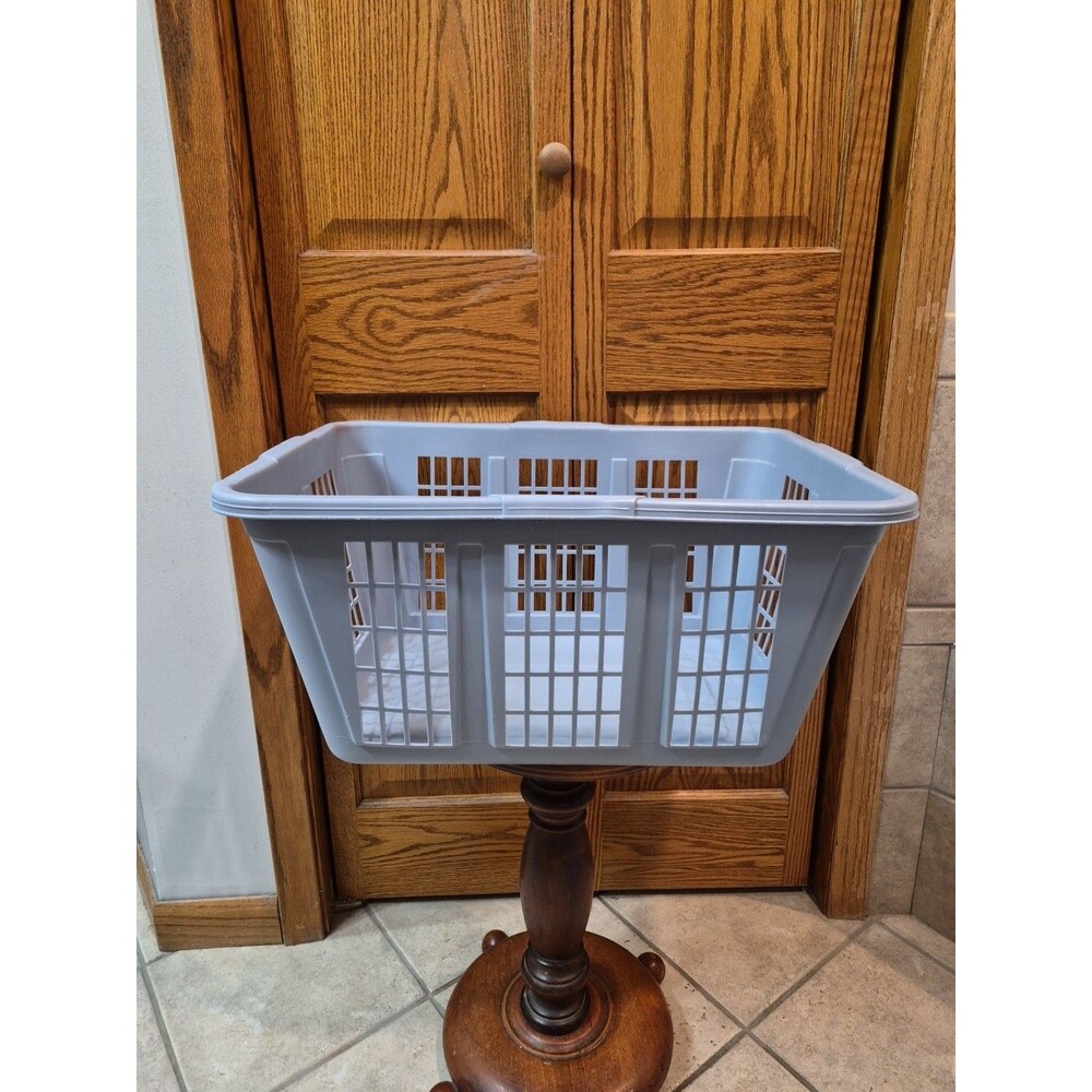 Vintage Rubbermaid Laundry Basket Blue Hamper Plastic 22"×16.5"